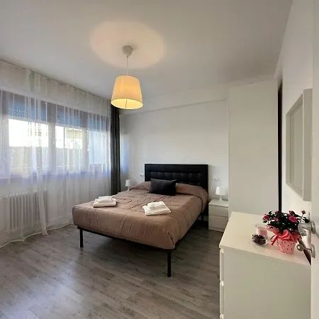 Vn House *